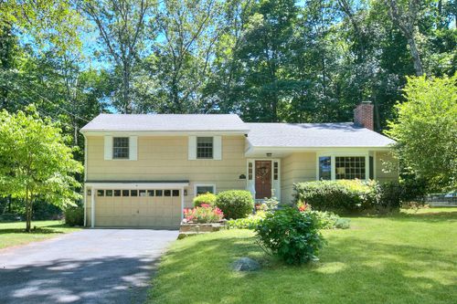 19 Chipmunk Ln, Norwalk, CT, 06850-4309 | Card Image