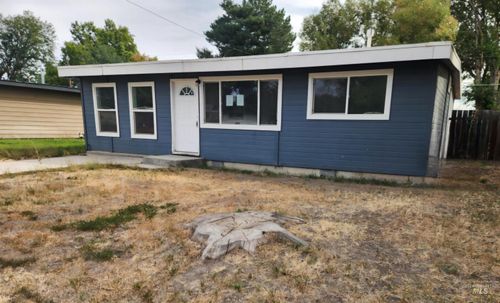 825 S 12th E, Mountain Home, ID, 83647-3558 | Card Image