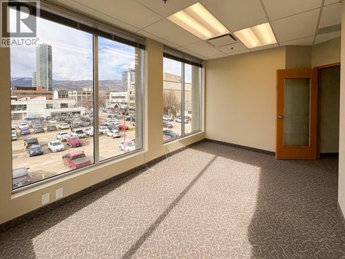 302-1674 Bertram St, Kelowna, BC, V1Y9G4 | Card Image