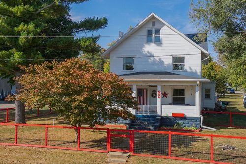 408 N West St, Danvers, IL, 61732-9294 | Card Image