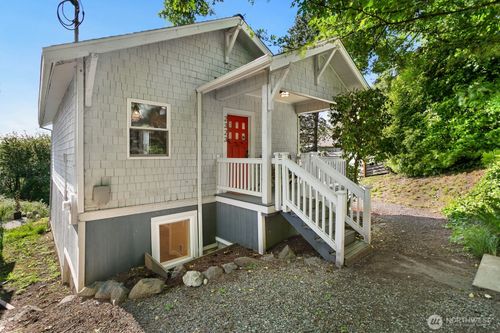 2323 12th Avenue S, Seattle, WA, 98144 | Card Image