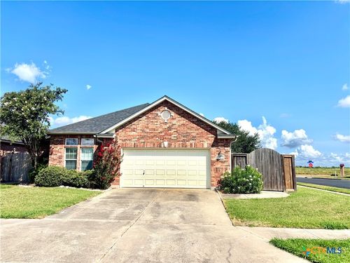 310 Yosemite Dr, Victoria, TX, 77904-3662 | Card Image
