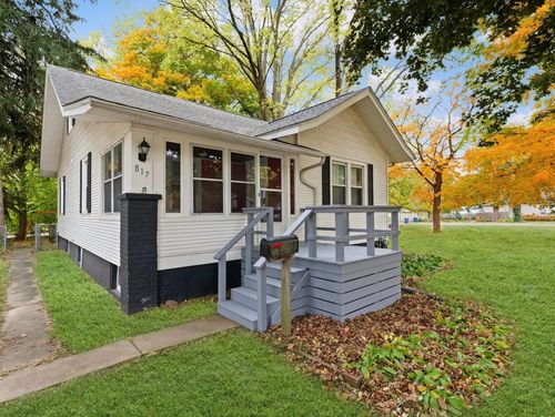 817 E High St, Monticello, IL, 61856-1553 | Card Image