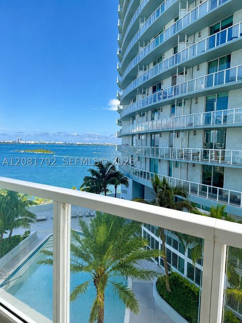 1517-1900 N Bayshore Dr, Miami, FL, 33132-3007 | Card Image