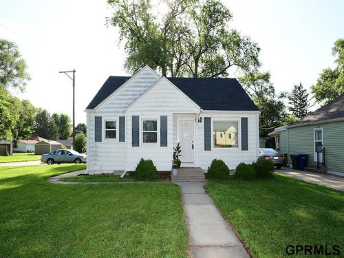 2521 Jackson St, Bellevue, NE, 68005-5364 | Card Image