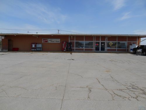 1101 S Main St, Emerson, NE, 68733-3632 | Card Image