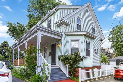 10 Cobbet Pl, Lynn, MA, 01902-4101 | Card Image