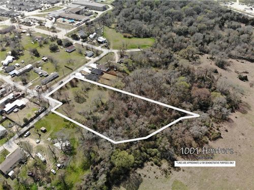 1001 Hunters Ln, Bryan, TX, 77803-5561 | Card Image