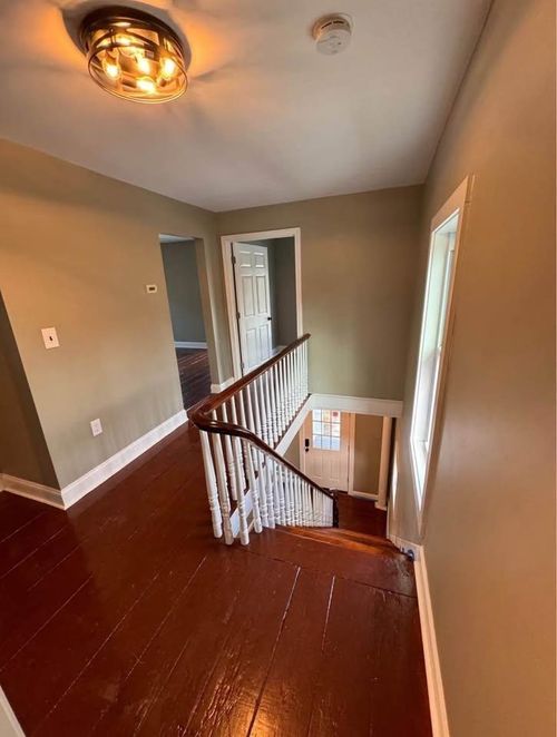 123 E Main St, Bradford, NH, 03221-3501 | Card Image
