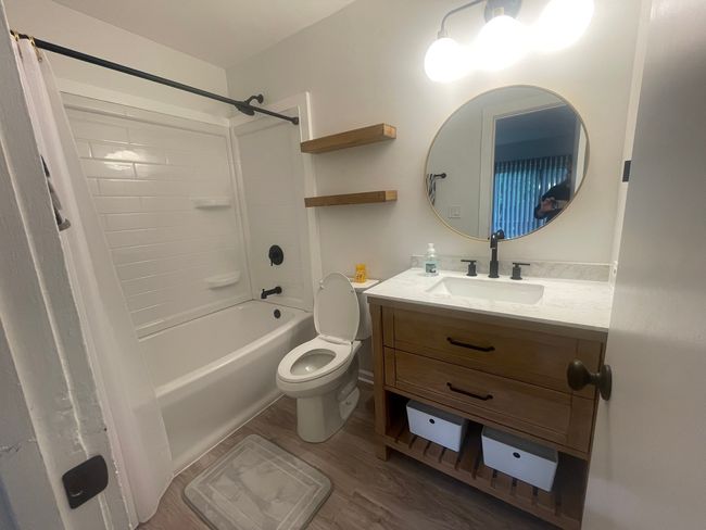 APT-5 - 64 Aspen Colony, Condo with 1 bedrooms, 1 bathrooms and 1 parking in Fox Lake IL | Image 11