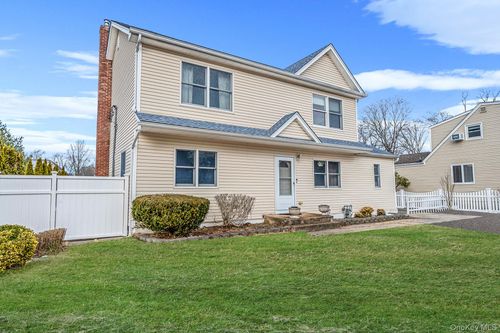 777 Johnson Ave, Ronkonkoma, NY, 11779-6138 | Card Image