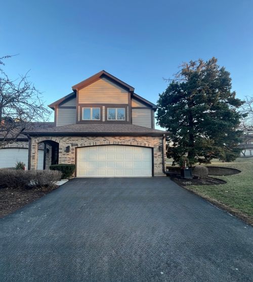 1810 Golf View Dr, Bartlett, IL, 60103-9501 | Card Image