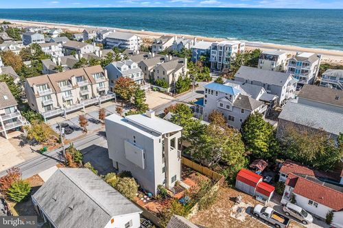 40126 W Virginia Ave, FENWICK ISLAND, DE, 19944-4053 | Card Image