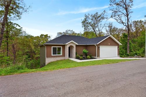 14 Bradford Dr, Bella Vista, AR, 72715-5307 | Card Image