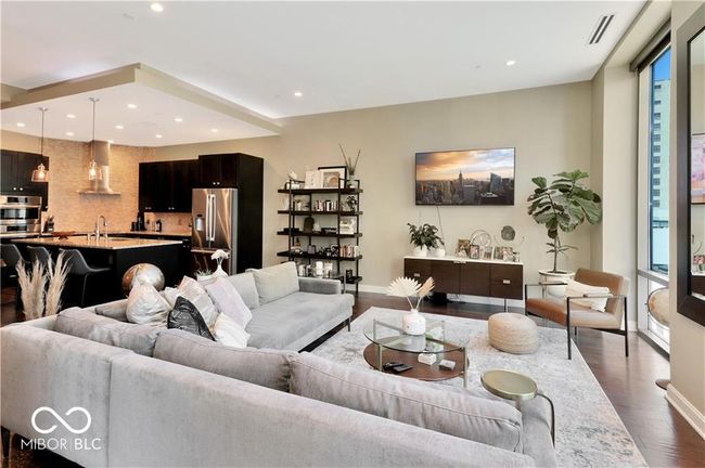 APT-703 - 1 Virginia Ave, Condo with 2 bedrooms, 2 bathrooms and null parking in Indianapolis IN | Image 12