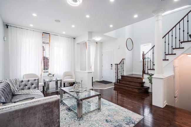 2 Marriner Cres, House other with 3 bedrooms, 3 bathrooms and 2 parking in Ajax ON | Image 11