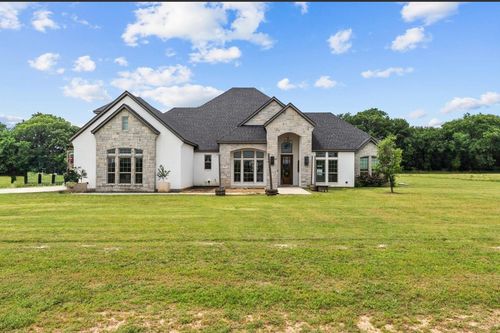 133 Heritage Springs Dr, Brock, TX, 76087-1811 | Card Image