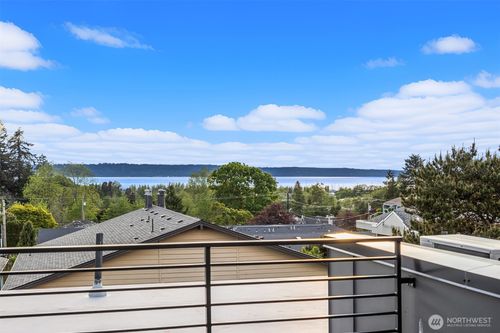 c106-614 5th Ave S, Edmonds, WA, 98020-3404 | Card Image
