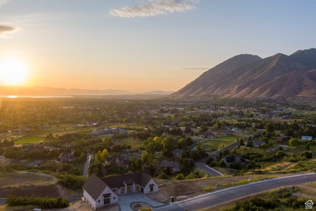 Aerial view at dusk of a mountain view | Image 42