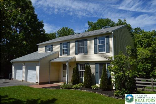 100 Rose Ct, Easton, PA, 18042-9546 | Card Image