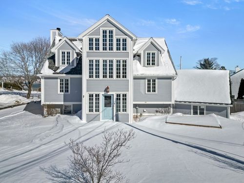 2 Breezy Point Rd, Gloucester, MA, 01930-1778 | Card Image