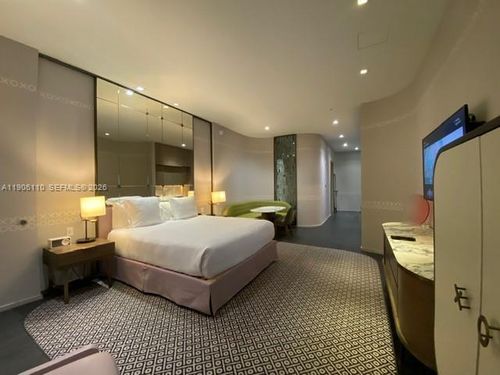 604-801 S Miami Ave, Miami, FL, 33130-4523 | Card Image