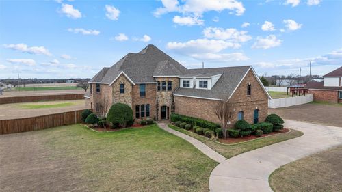 105 Kelly Dr, Waxahachie, TX, 75167-9217 | Card Image