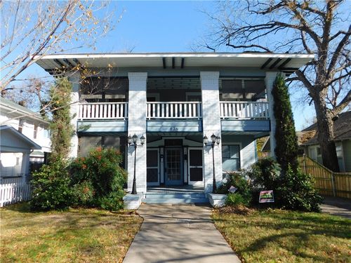 apt-4-826 N Bishop Ave, Dallas, TX, 75208-4252 | Card Image