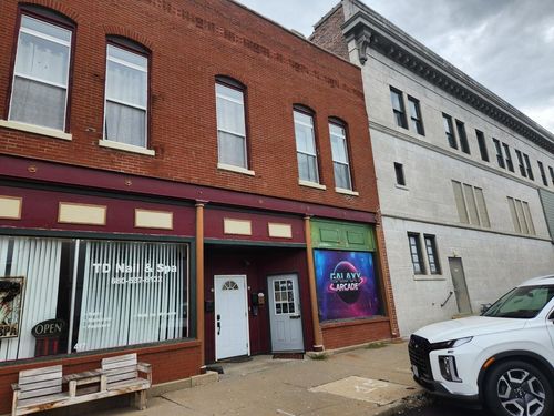 b-419 E Spring St, Boonville, MO, 65233-1573 | Card Image