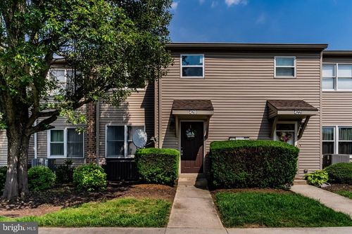 420 Dogwood Ct, Carlisle, PA, 17013-2571 | Card Image