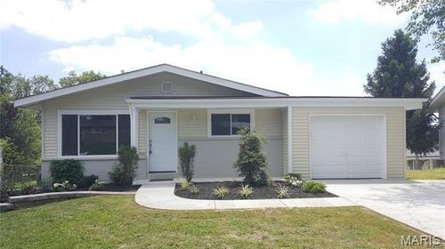 612 Lammert Ct, Saint Charles, MO, 63301-4830 | Card Image