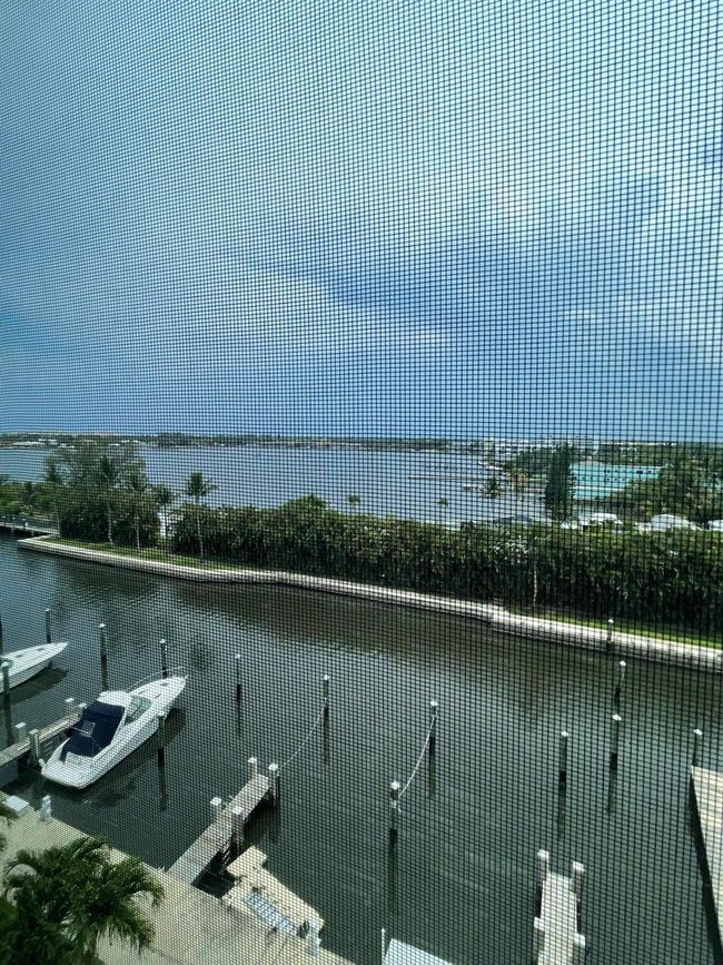 APT-623 - 806 E Windward Way, Condo with 2 bedrooms, 2 bathrooms and null parking in Lantana FL | Image 14