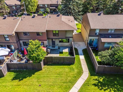 72-2300 Oakmoor Drive Sw, Calgary, AB, T2V4N7 | Card Image