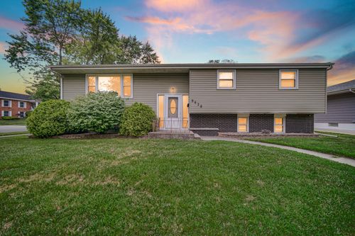 9628 Crestwood Ave, Munster, IN, 46321-3415 | Card Image