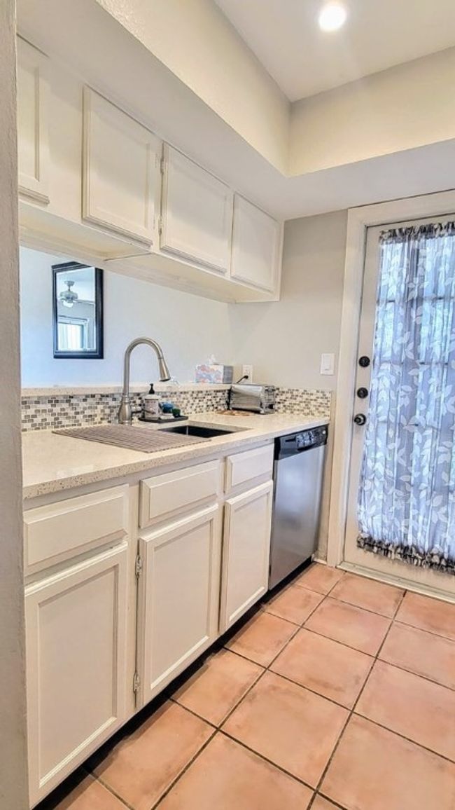 2004 Bayhouse Dr, Condo with 3 bedrooms, 3 bathrooms and null parking in Rockport TX | Image 9