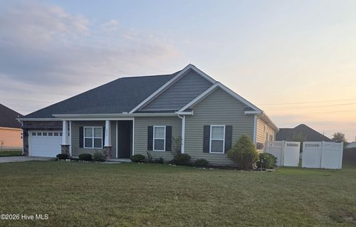 2850 Connet St, Winterville, NC, 28590-1417 | Card Image
