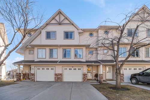 100 Country Hills Cove Nw, Home with 3 bedrooms, 2 bathrooms and 2 parking in Calgary AB | Card Image