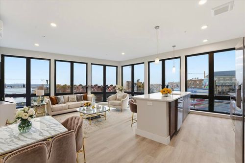 201-3516 John F Kennedy Blvd, Jersey City, NJ, 07307-4128 | Card Image