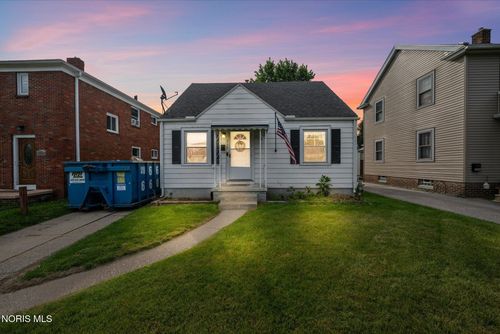 3170 Sherbrooke Rd, Toledo, OH, 43606-2125 | Card Image