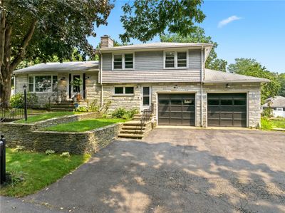 16 Maudsley Avenue, House other with 3 bedrooms, 2 bathrooms and 4 parking in Barrington RI | Image 2