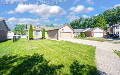 45925 Ashwood Ln, Macomb, MI, 48044-6055 | Card Image