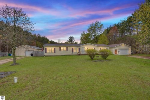 4100 S 23 Rd, Boon, MI, 49618-9617 | Card Image