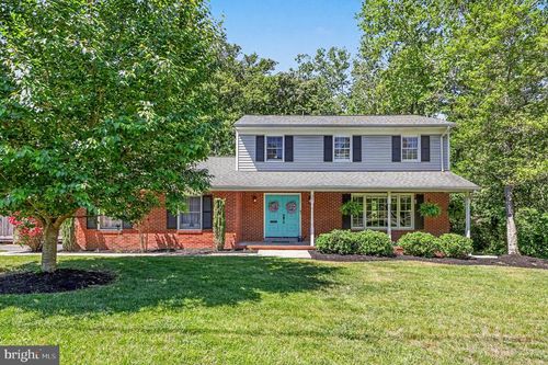 301 Greenwood Dr, FREDERICKSBURG, VA, 22405-3129 | Card Image