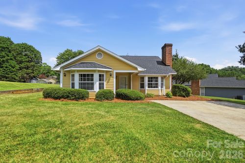 2914 Huckleberry Hill Dr, Fort Mill, SC, 29715-8931 | Card Image