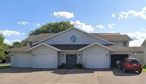 1126 12th St, Baraboo, WI, 53913-1581 | Card Image