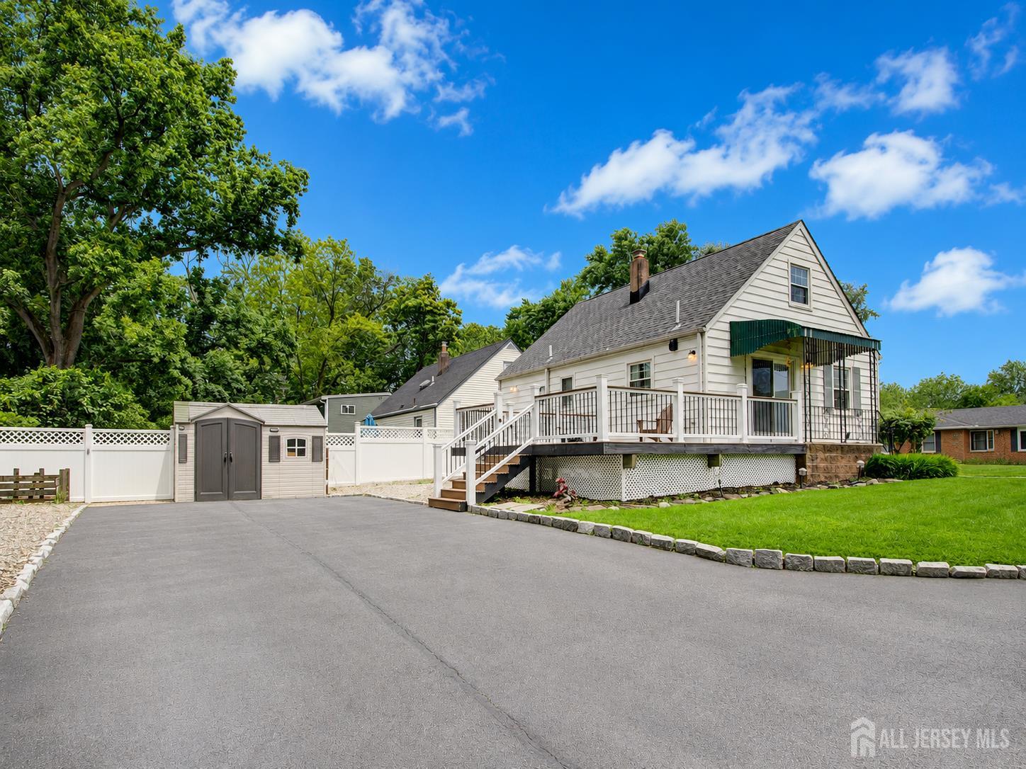 Residential in Edison 4