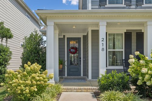 218 Southmen Ln, Spring Hill, TN, 37174-4103 | Card Image
