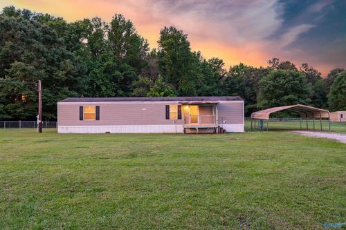 6933 Main St, Hokes Bluff, AL, 35903-4441 | Card Image