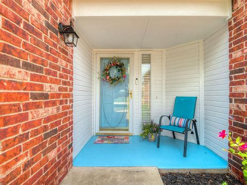 121 Bradford Place, Midwest City, OK, 73130 | Card Image
