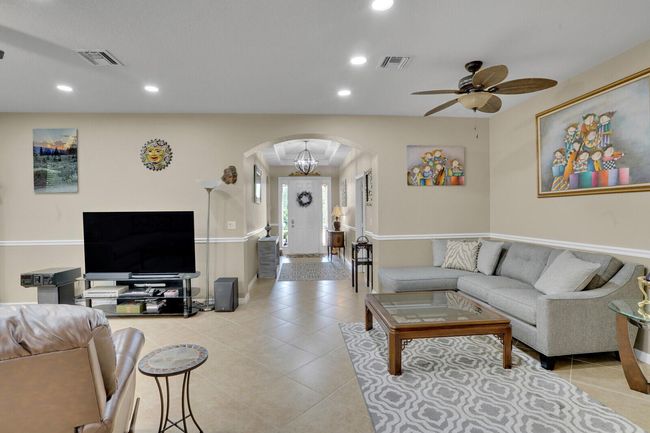 212 Behring Way, House other with 3 bedrooms, 3 bathrooms and null parking in Jupiter FL | Image 11